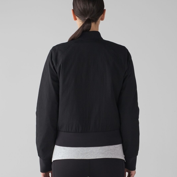 Lululemon Non-Stop Bomber (First Release) Size 4 - Picture 3 of 15